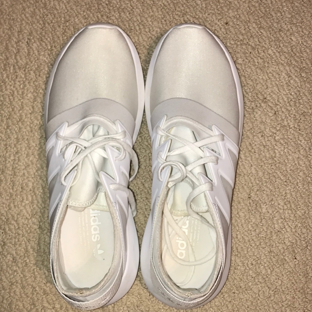 white adidas tubulars